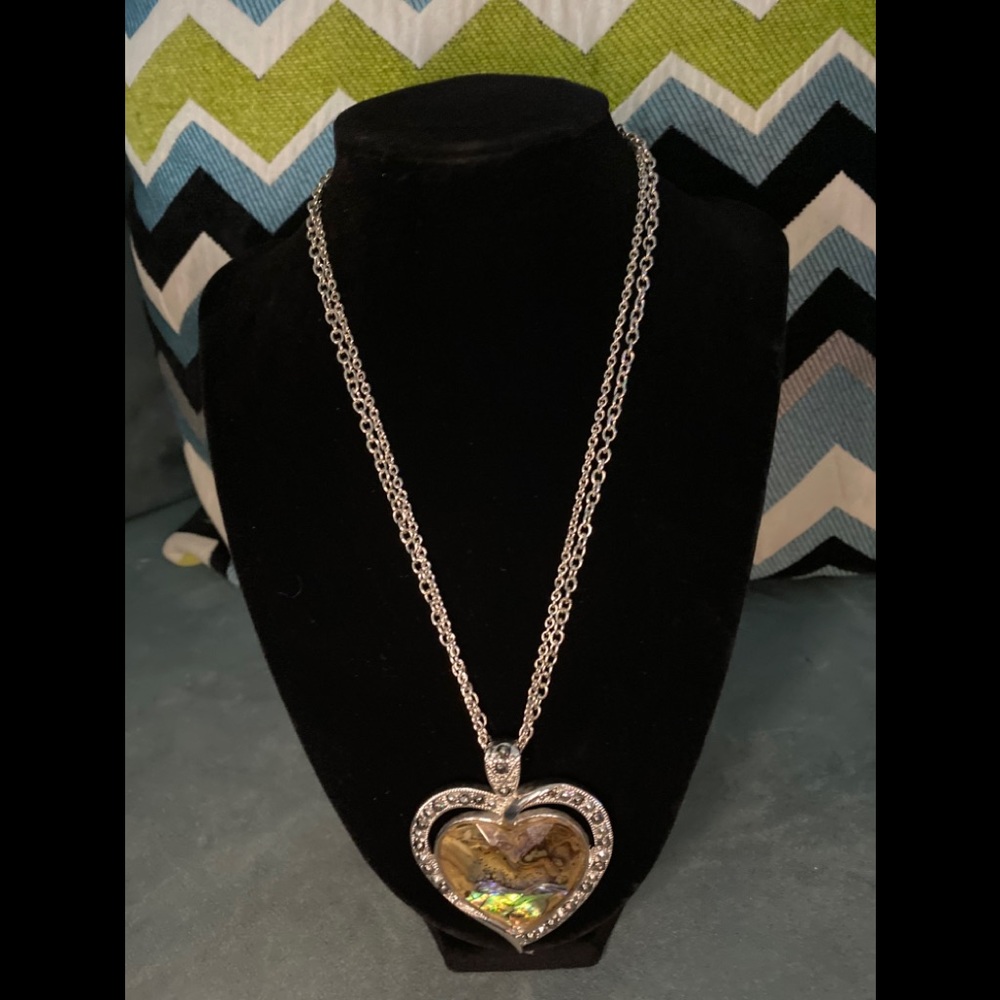 EUC silver antique look heart necklace.